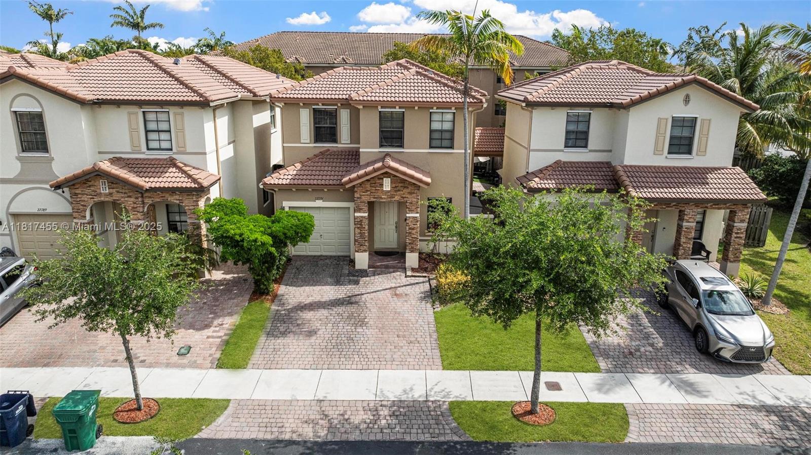 TRELLIS AT BAYSHORE - Residential