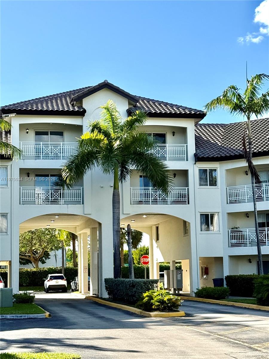 IBIS VILLAS AT DORAL COND - Residential Lease