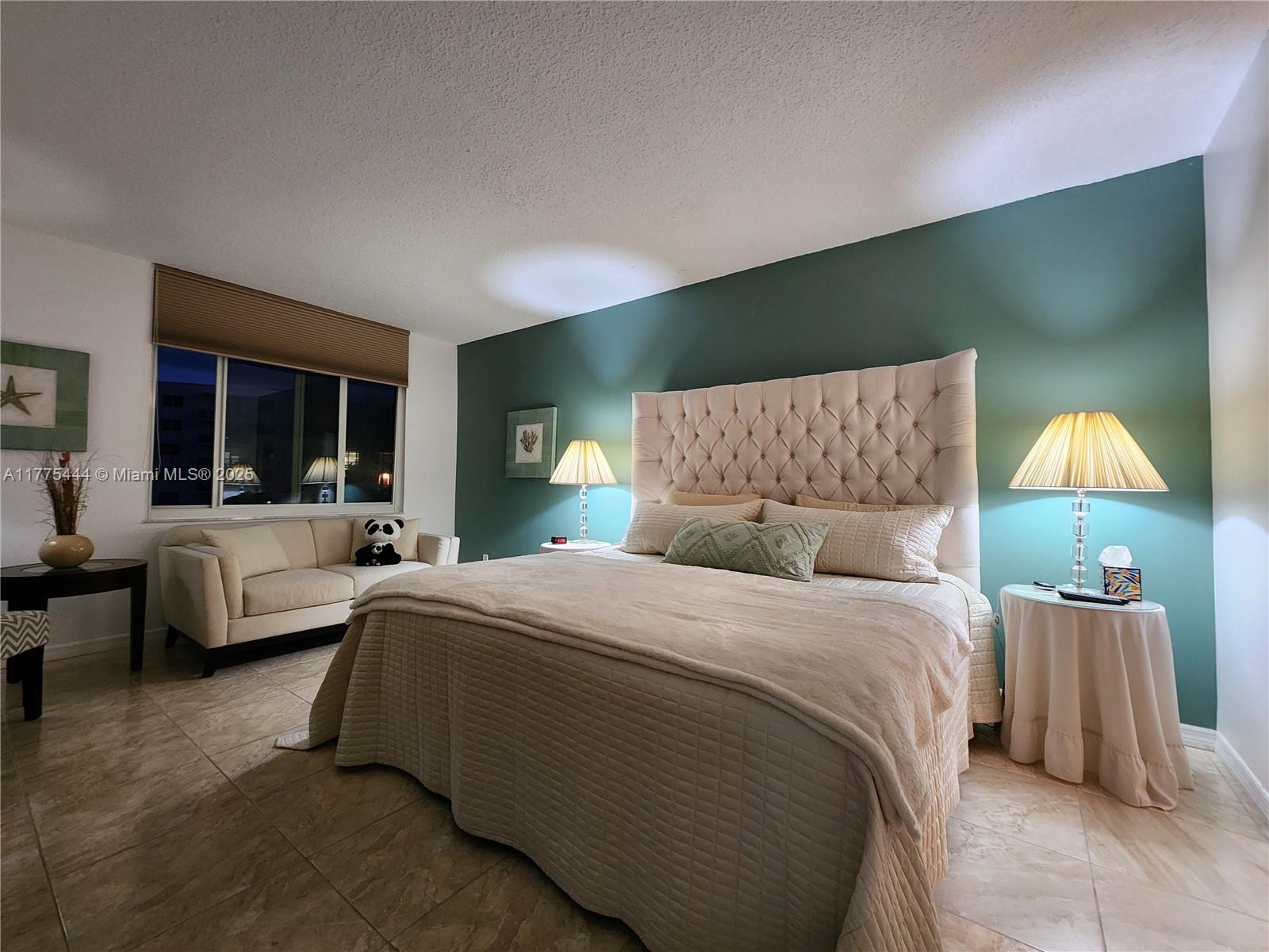 SEA AIR TOWERS CONDO - Residential