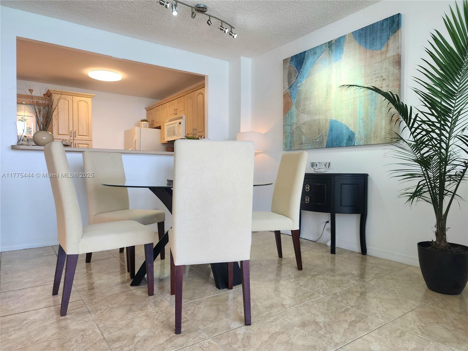 SEA AIR TOWERS CONDO - Residential