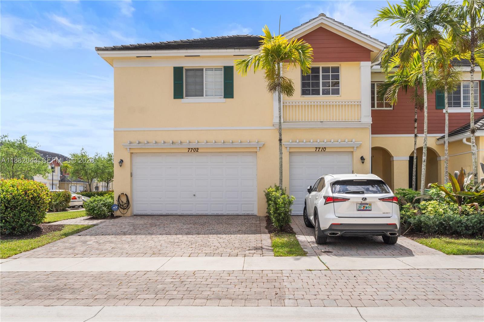 SADDLE BRIDGE - Residential