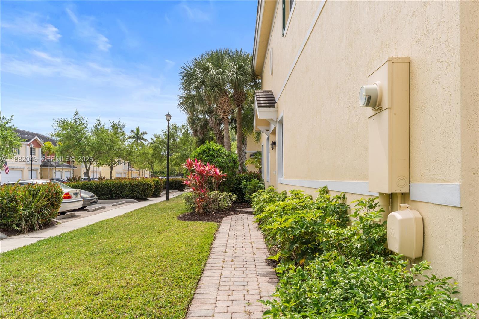 SADDLE BRIDGE - Residential