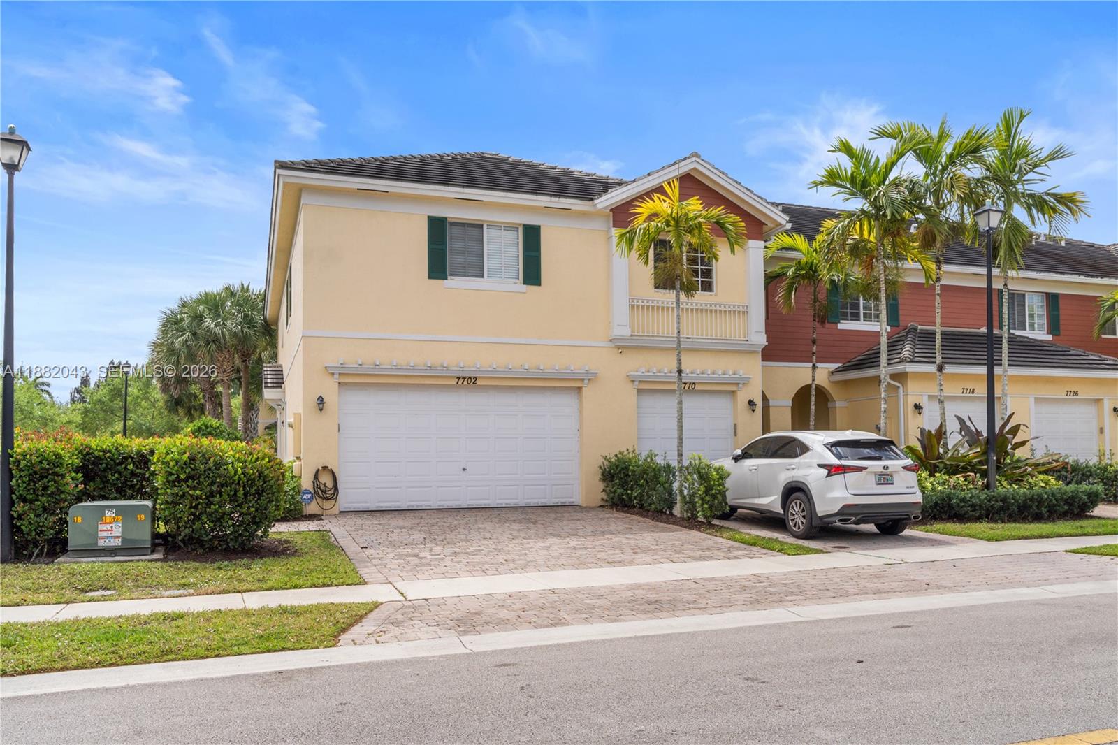 SADDLE BRIDGE - Residential