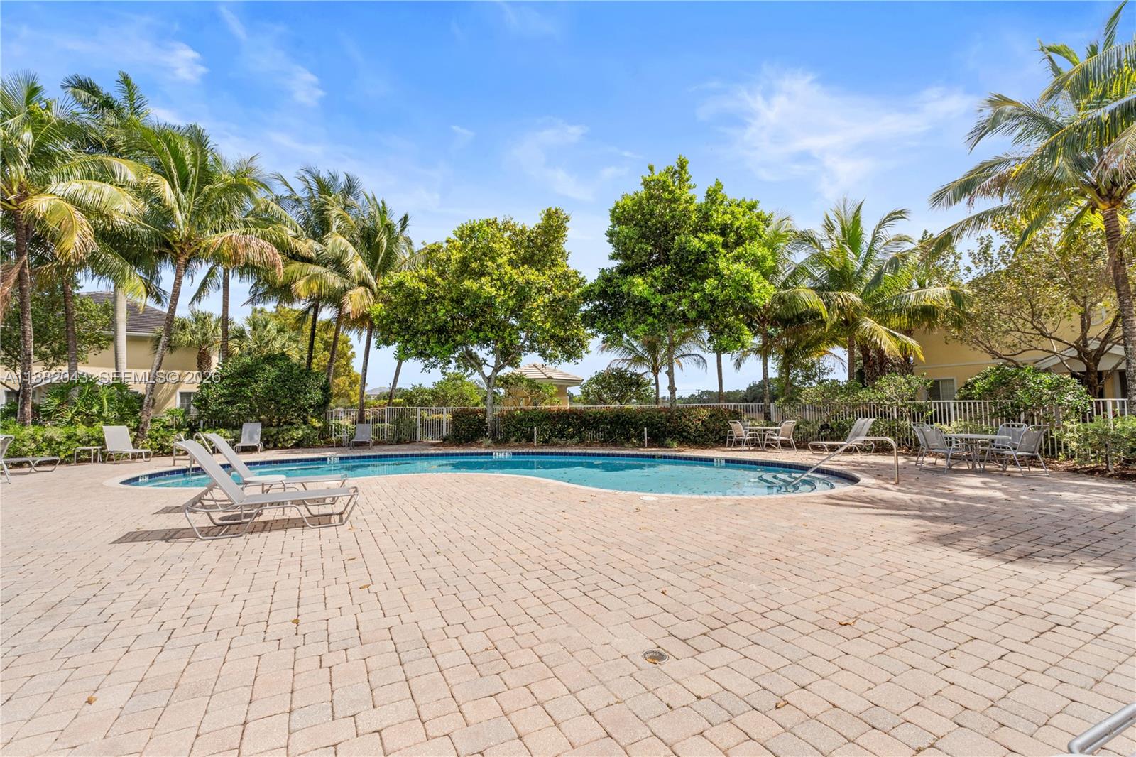 SADDLE BRIDGE - Residential