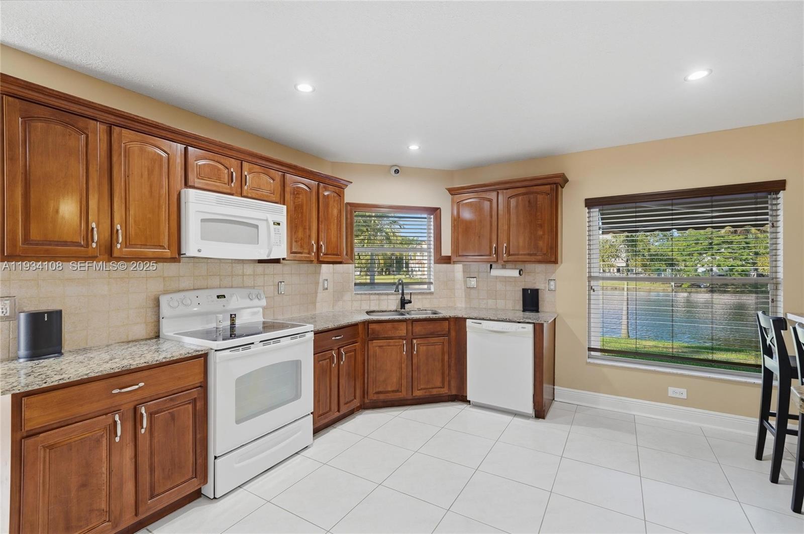 CHAPEL LAKE ESTATES - Residential