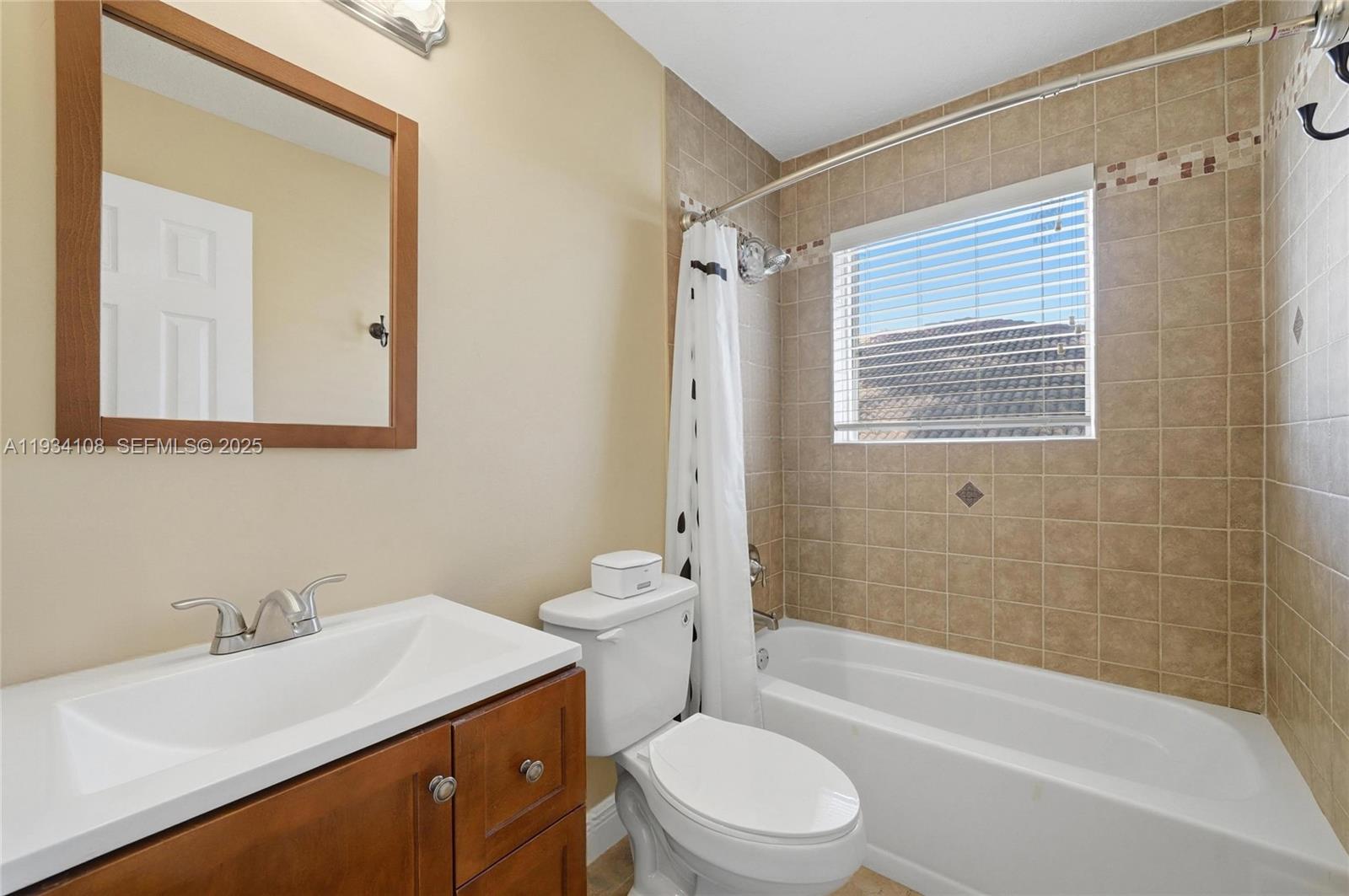 CHAPEL LAKE ESTATES - Residential