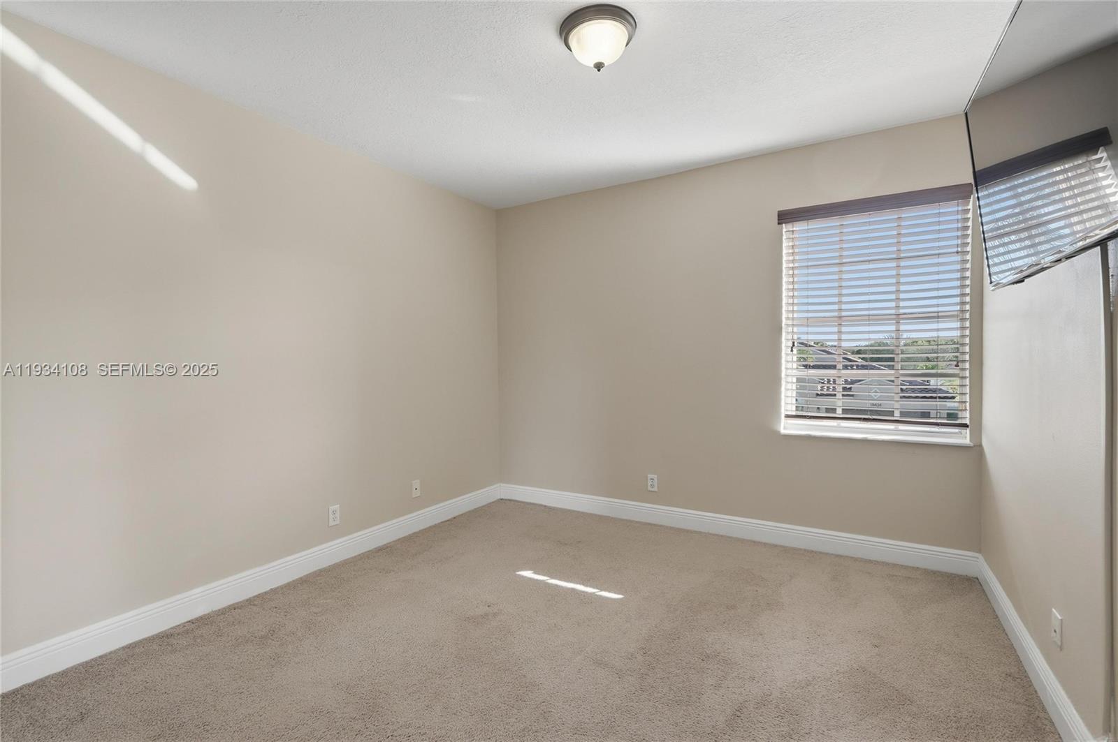 CHAPEL LAKE ESTATES - Residential