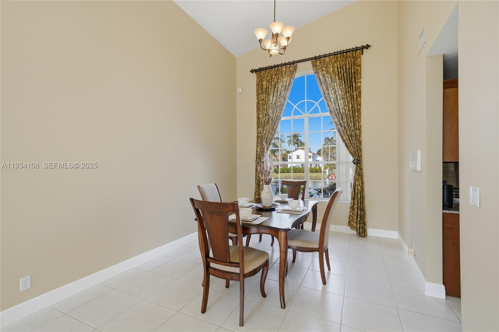 CHAPEL LAKE ESTATES - Residential