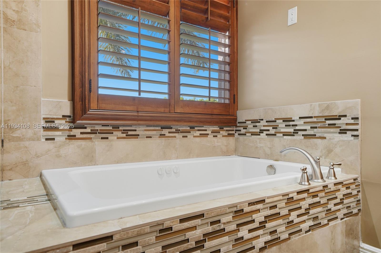 CHAPEL LAKE ESTATES - Residential