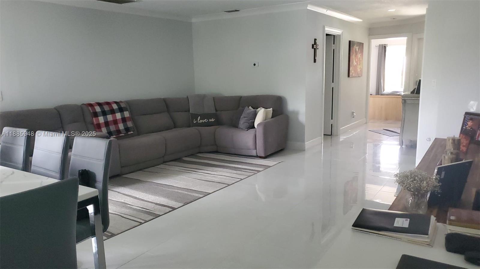 RAINBERRY 4 - Residential Lease