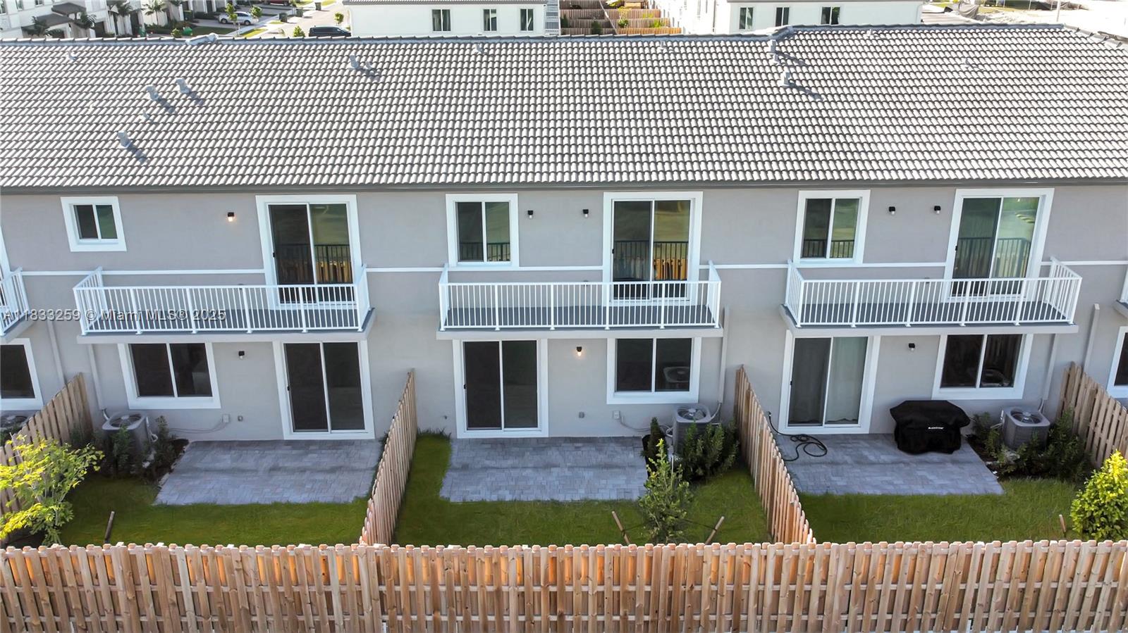 1381 SE 7th Ter 0