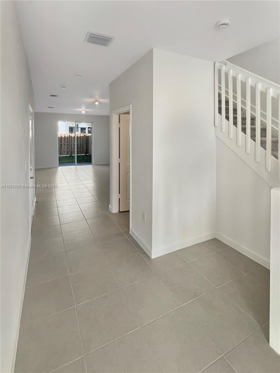 1381 SE 7th Ter 0