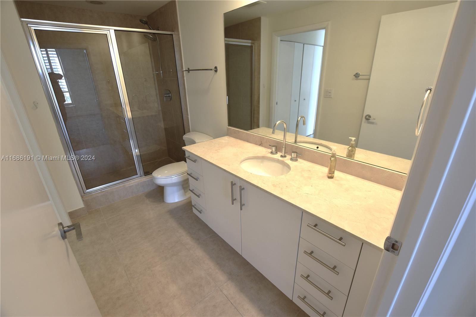 CITYPLACE SOUTH TOWER CON - Residential