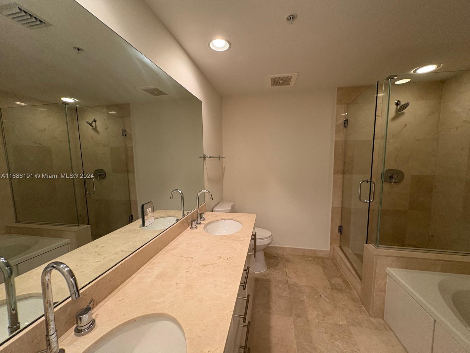 CITYPLACE SOUTH TOWER CON - Residential