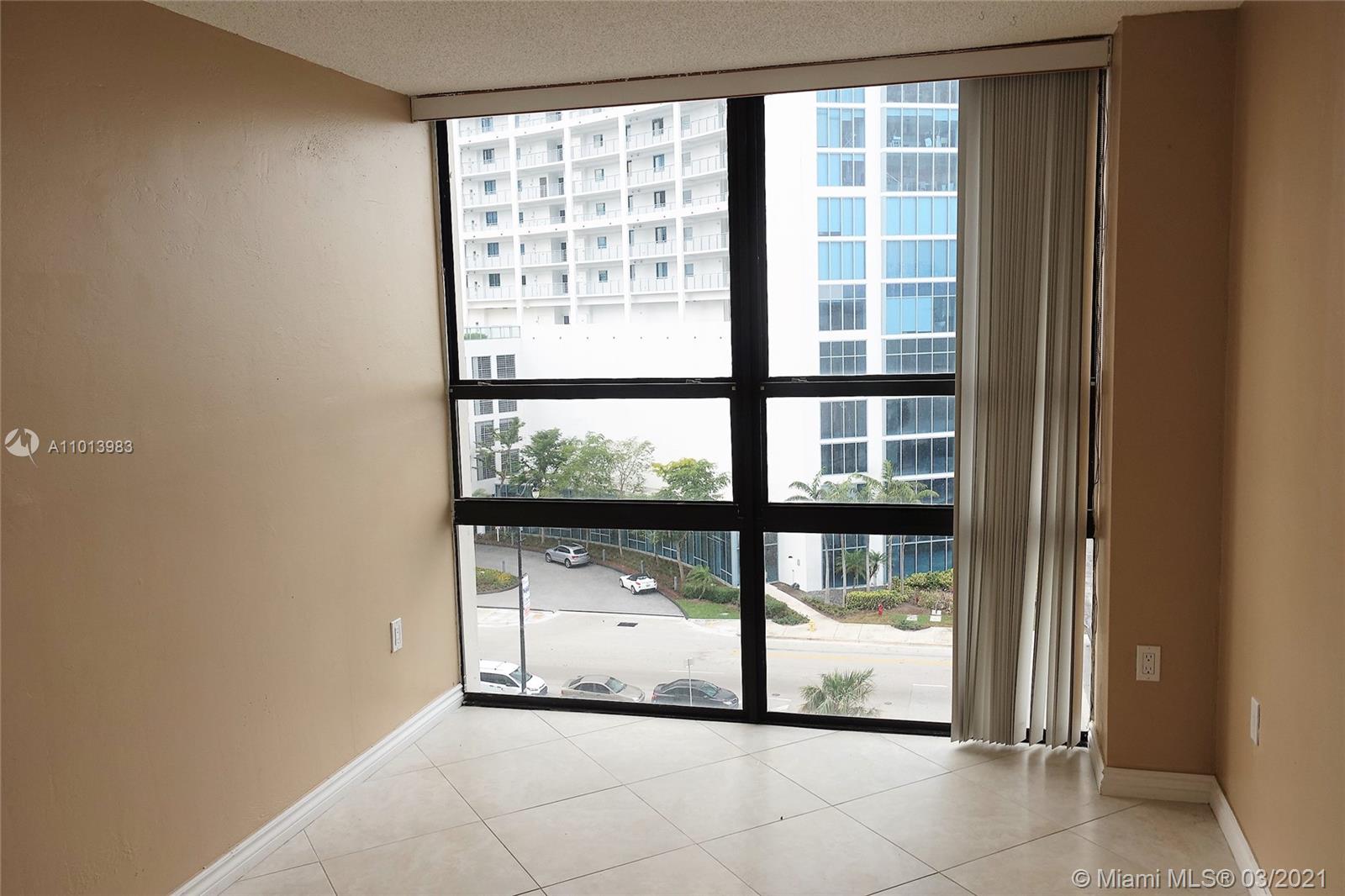 CHARTER CLUB CONDO - Residential