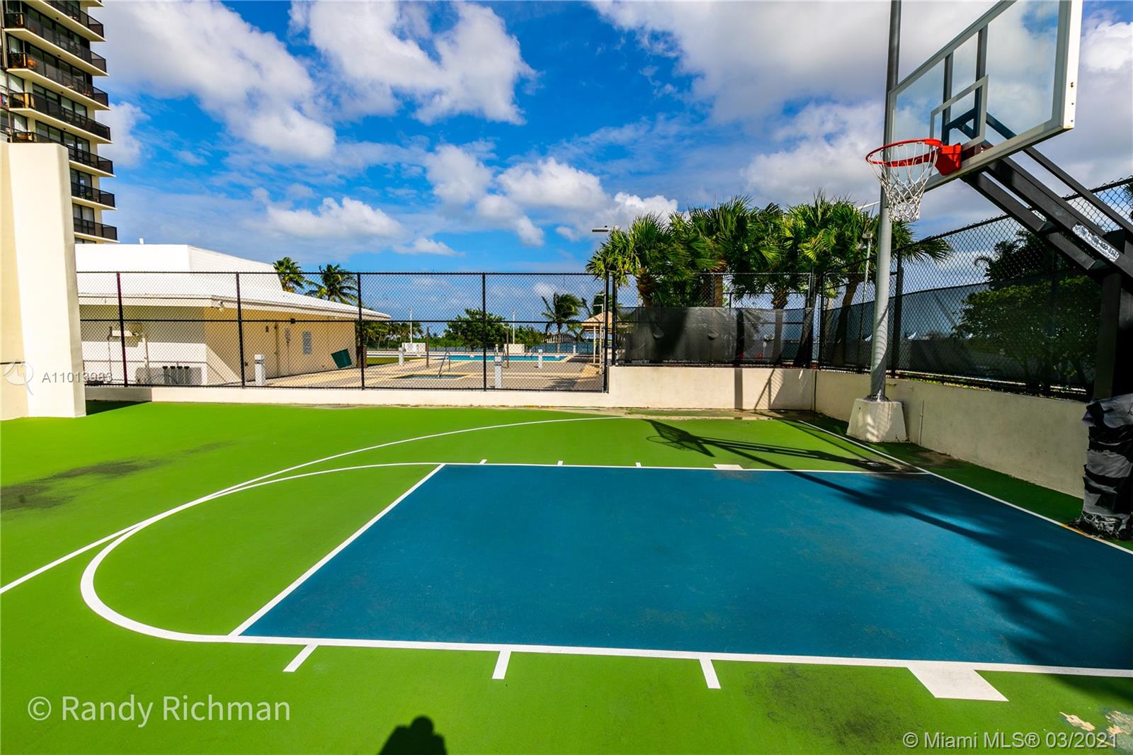 CHARTER CLUB CONDO - Residential