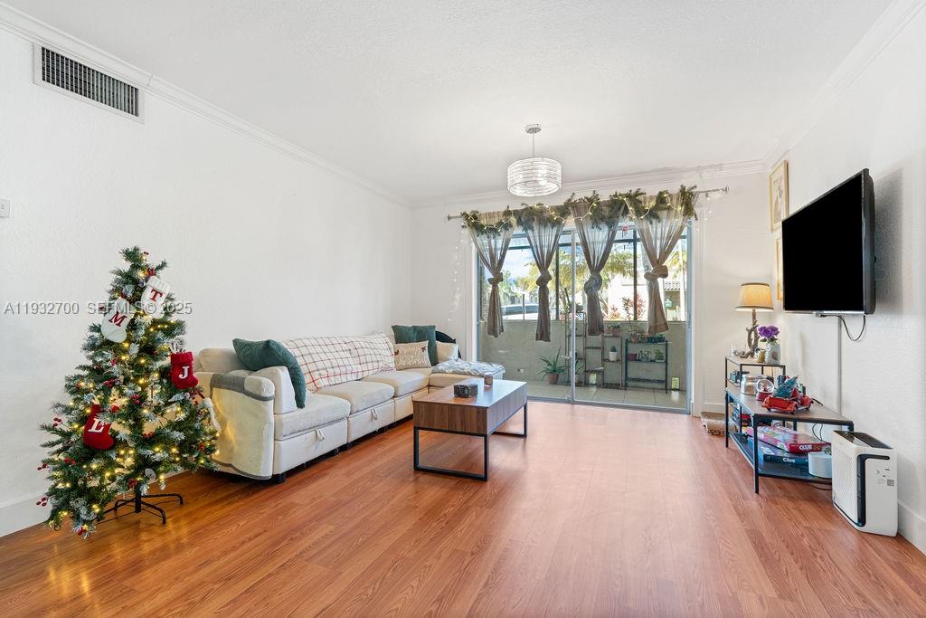 VENETIAN PALMS CONDO - Residential