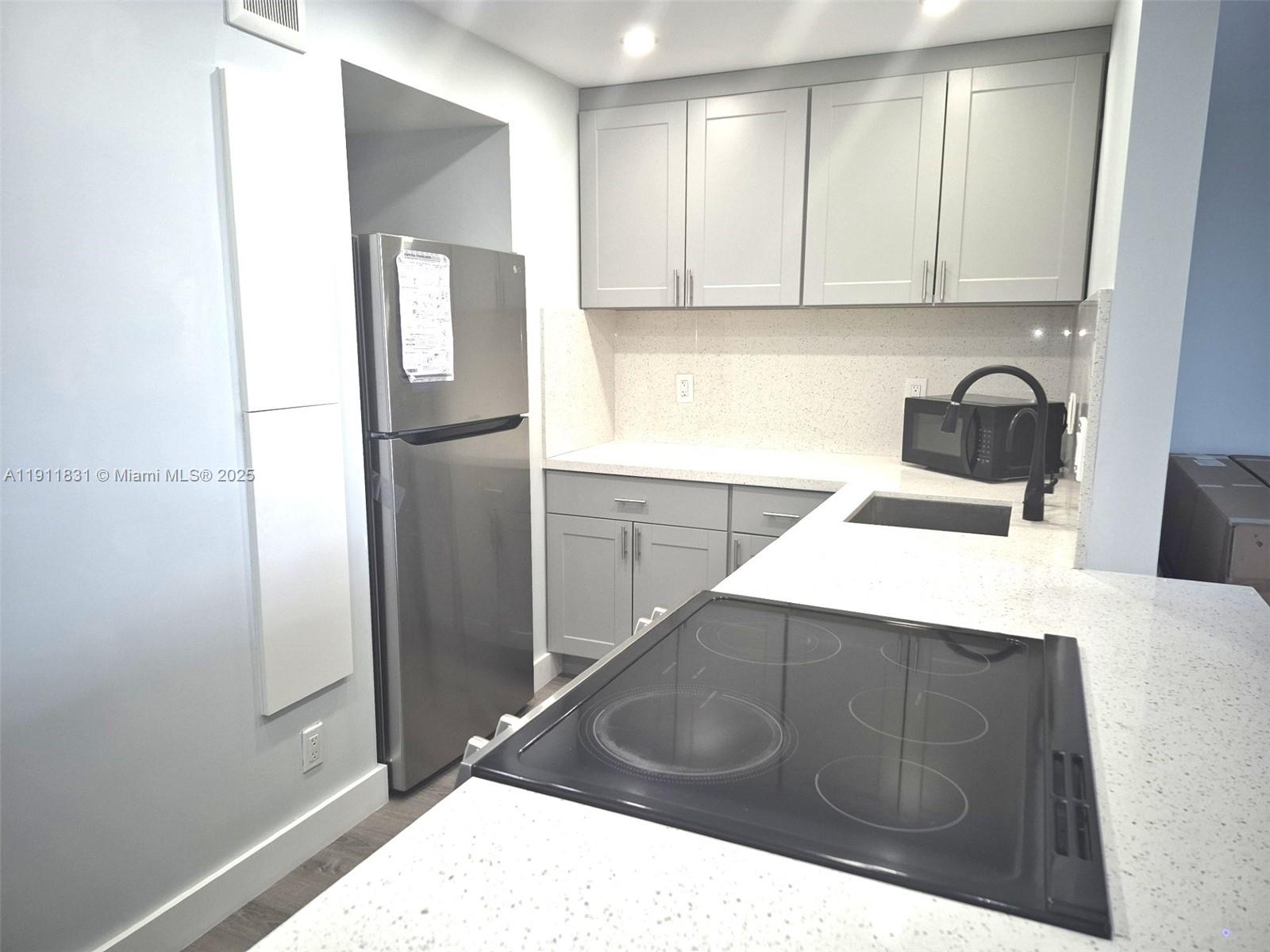 CROMWELL WEST CONDO - Residential Lease