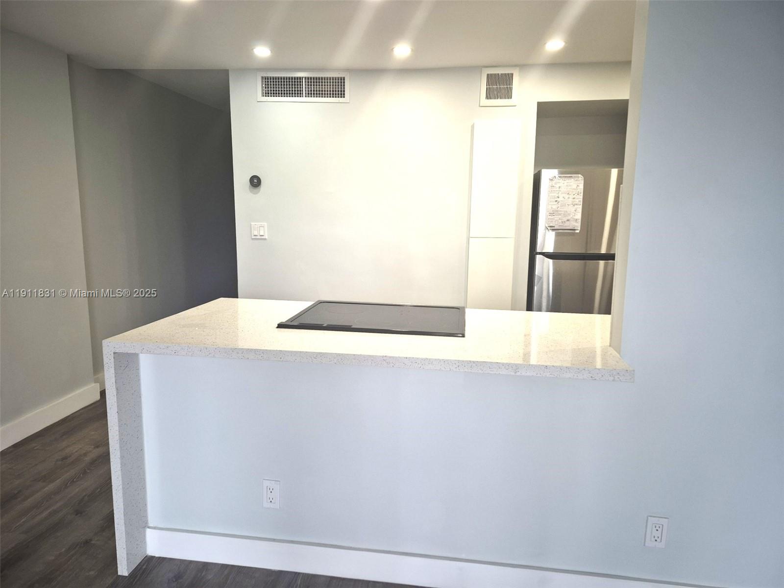 CROMWELL WEST CONDO - Residential Lease