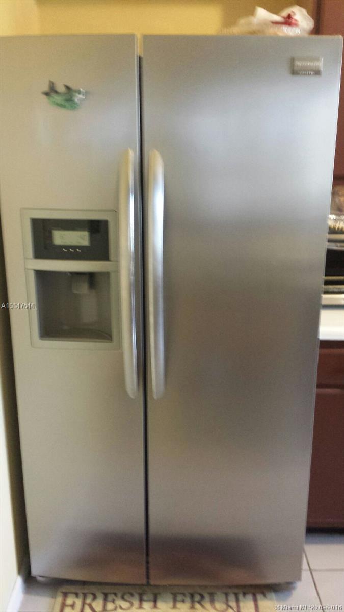 LAKEVIEW CLUB CONDO - Residential Lease
