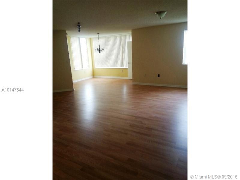 LAKEVIEW CLUB CONDO - Residential Lease