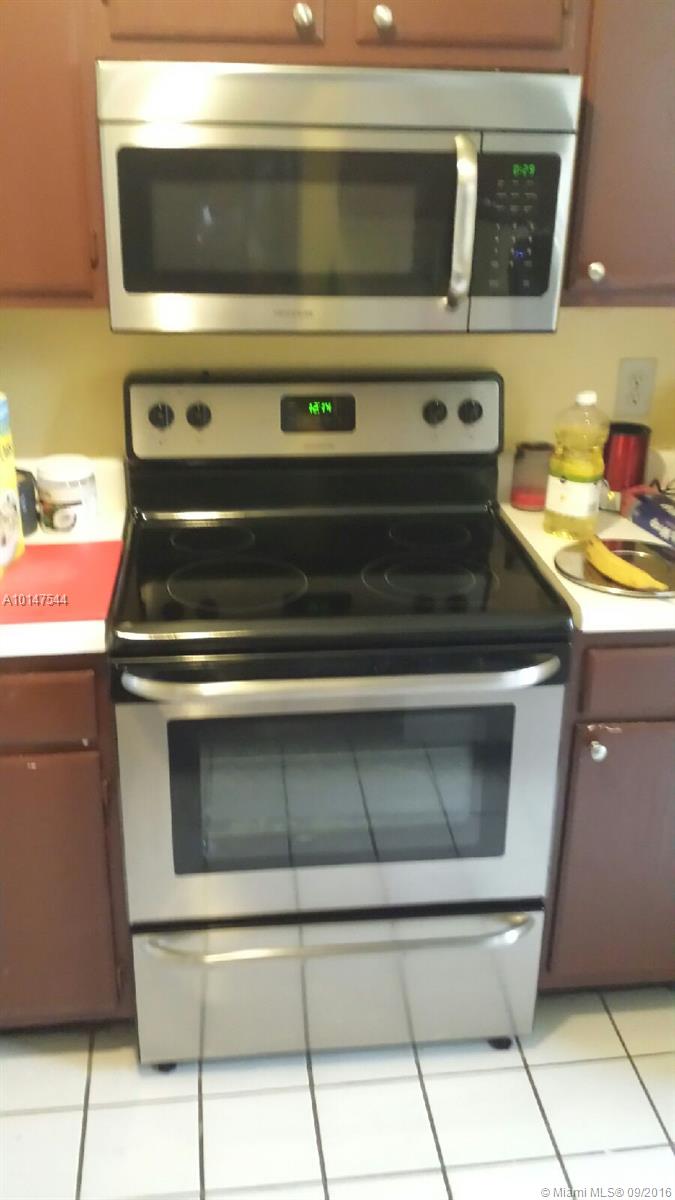 LAKEVIEW CLUB CONDO - Residential Lease