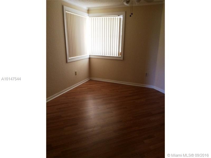 LAKEVIEW CLUB CONDO - Residential Lease