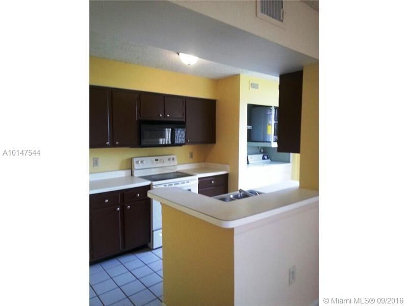 LAKEVIEW CLUB CONDO - Residential Lease