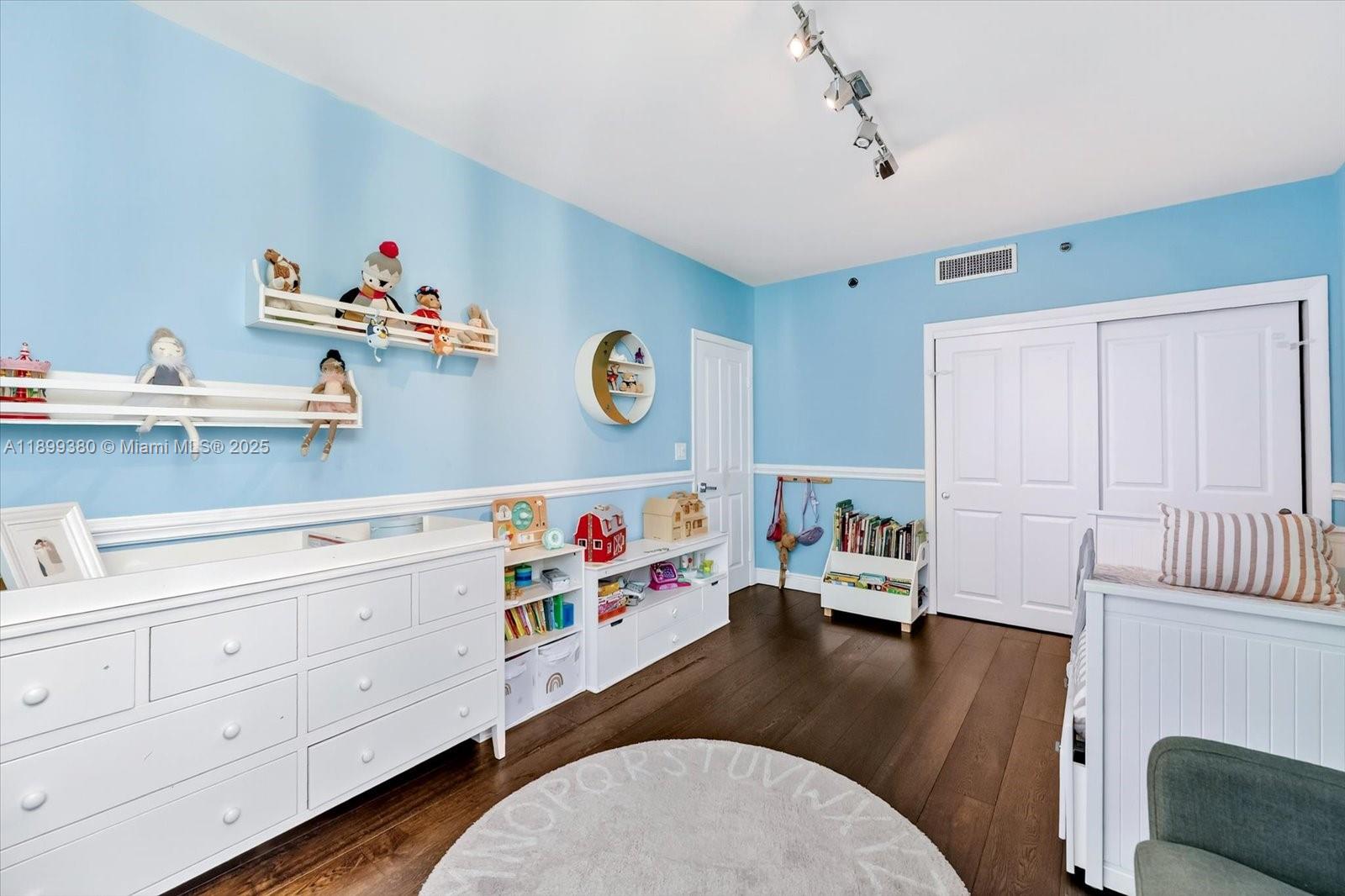 BRISTOL TOWER CONDO - Residential Lease