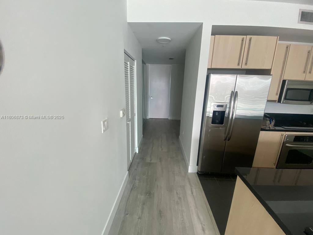 1111 SW 1st Ave 2217-N
