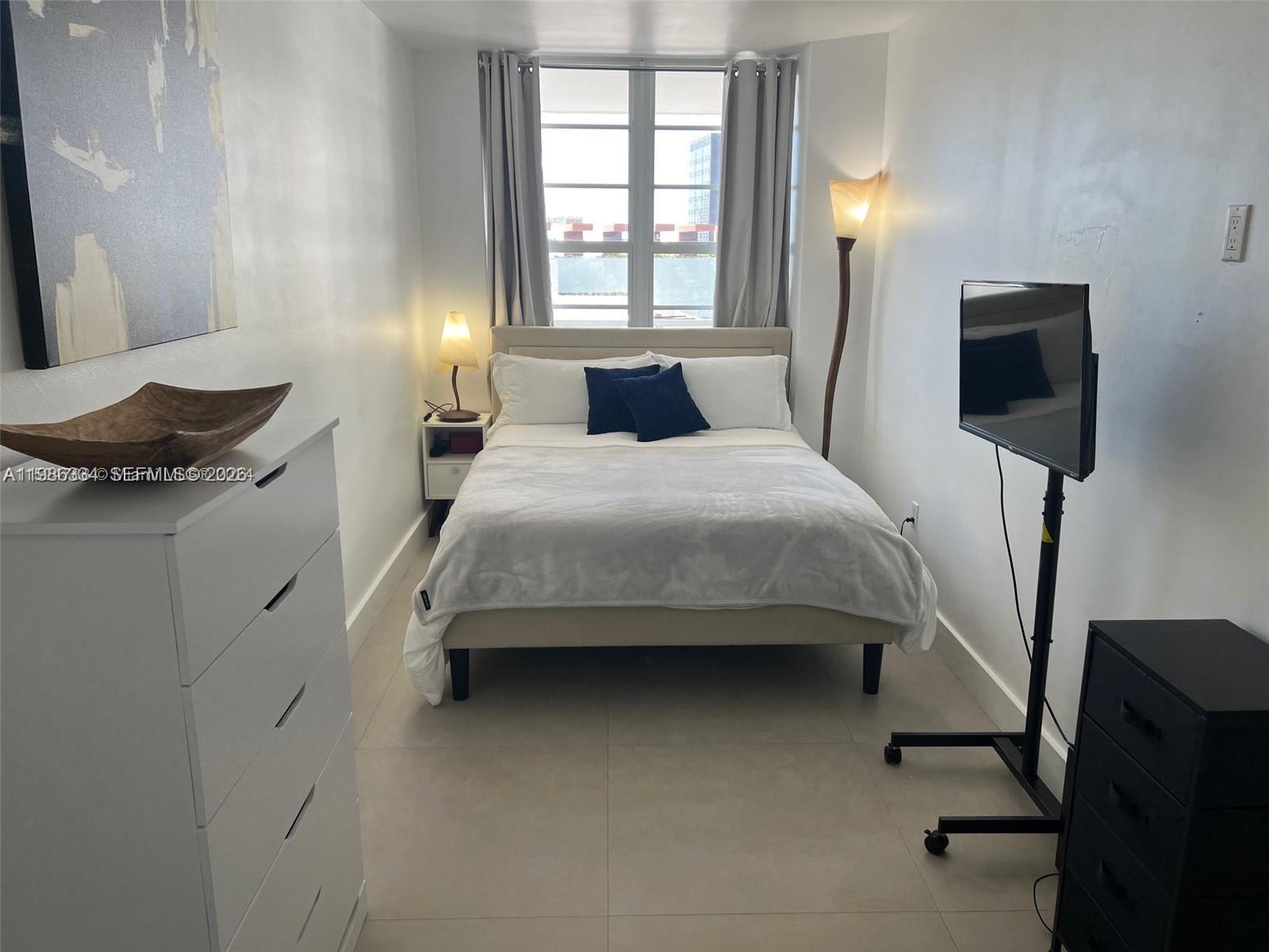 THE DECOPLAGE CONDO - Residential