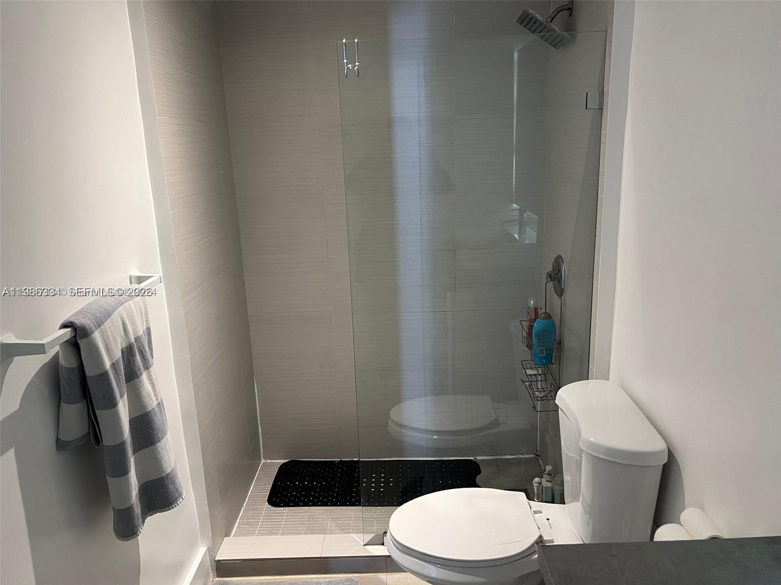 THE DECOPLAGE CONDO - Residential