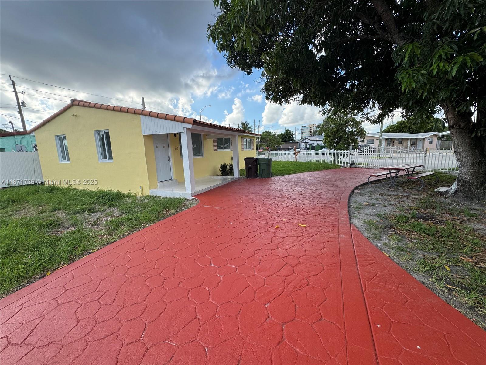 HIALEAH PK - Residential