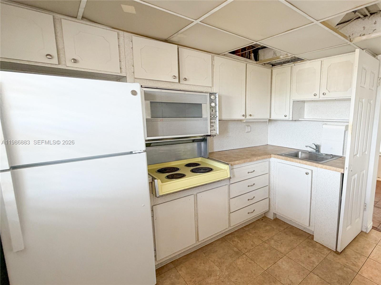 POINT EAST ONE CONDO-BLDG - Residential