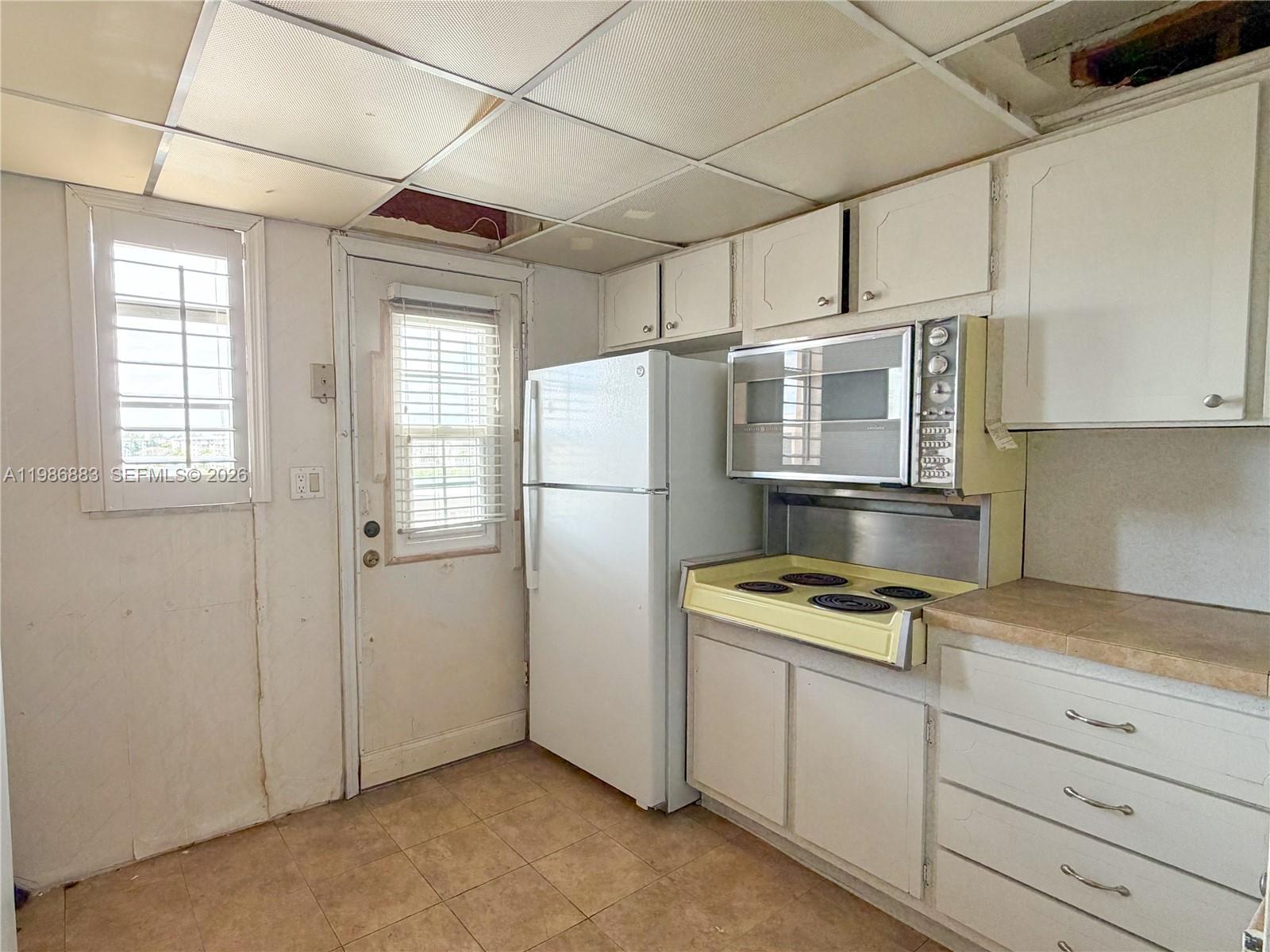 POINT EAST ONE CONDO-BLDG - Residential