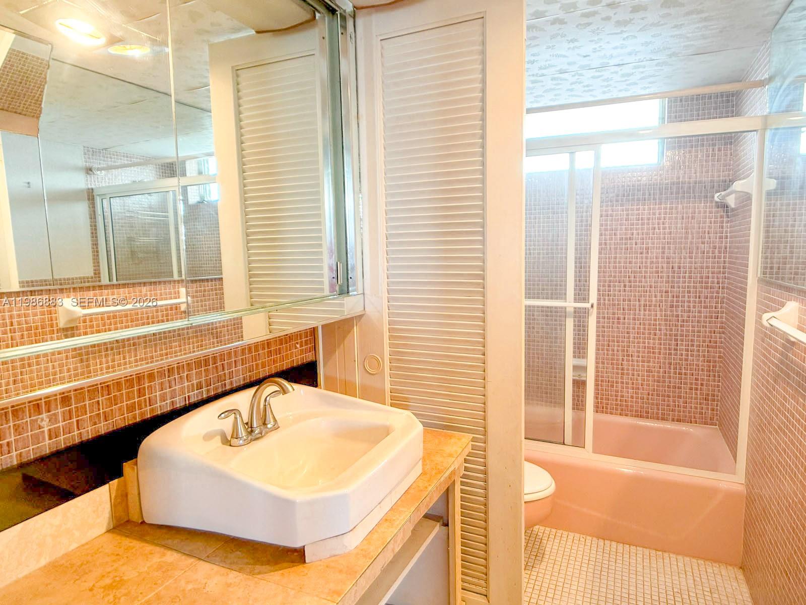 POINT EAST ONE CONDO-BLDG - Residential