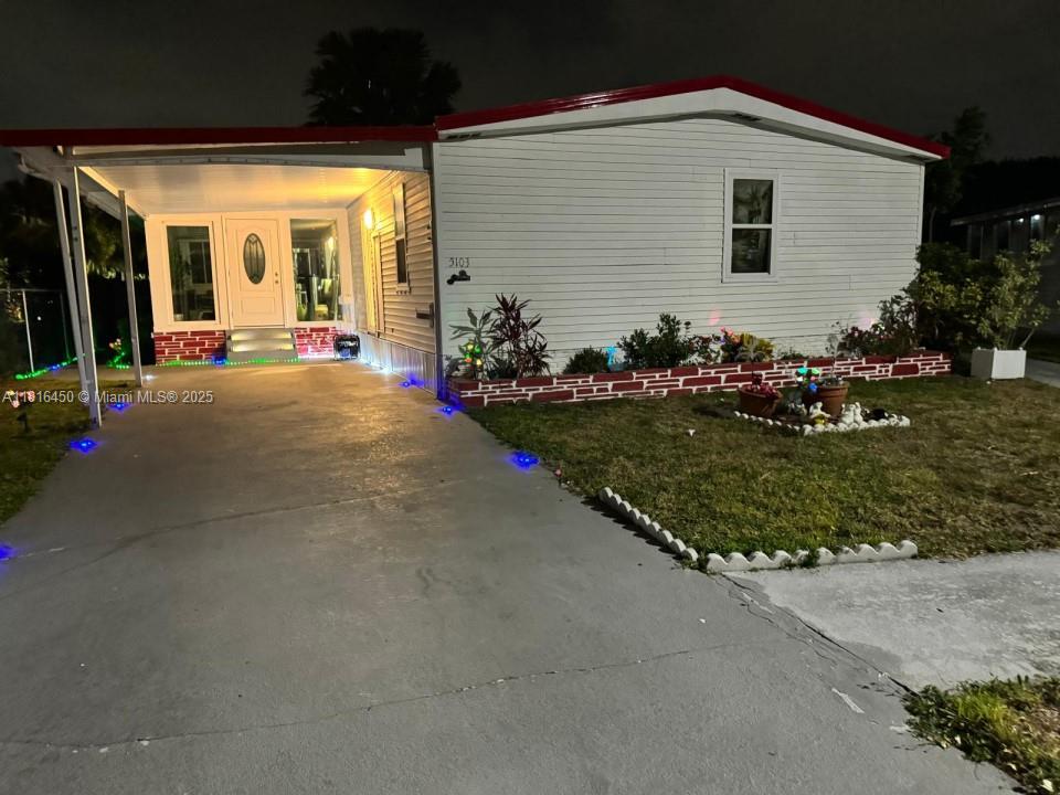 Property for Sale at 5103 Nw 1st Way, Deerfield Beach, Broward County, Florida - Bedrooms: 3 
Bathrooms: 3.5  - $279,000