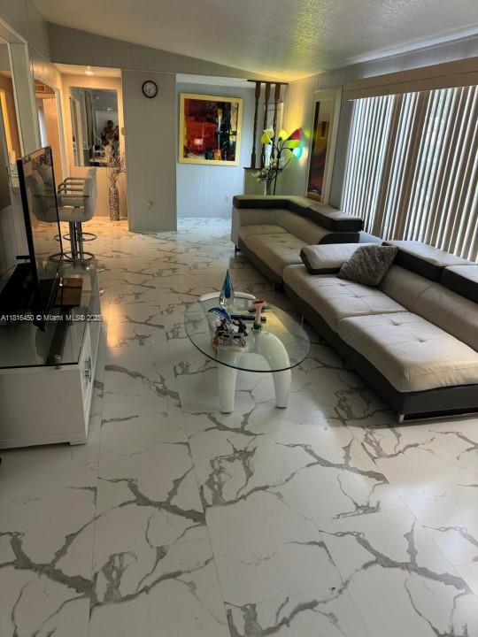 HIGHLAND MEADOWS ESTATES - Residential