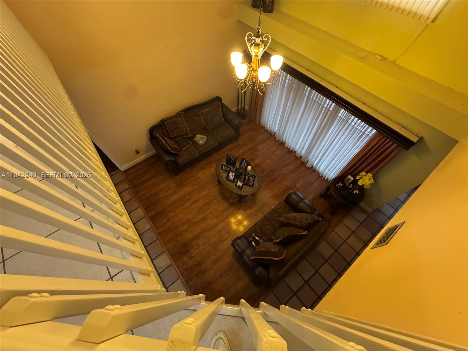 LAKES ON THE GREEN - SEC - Residential