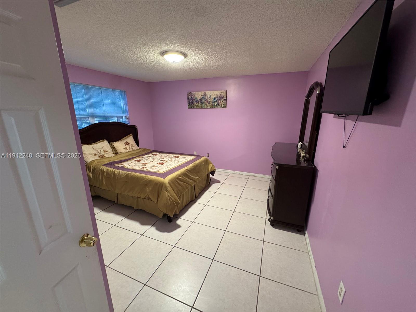 LAKES ON THE GREEN - SEC - Residential