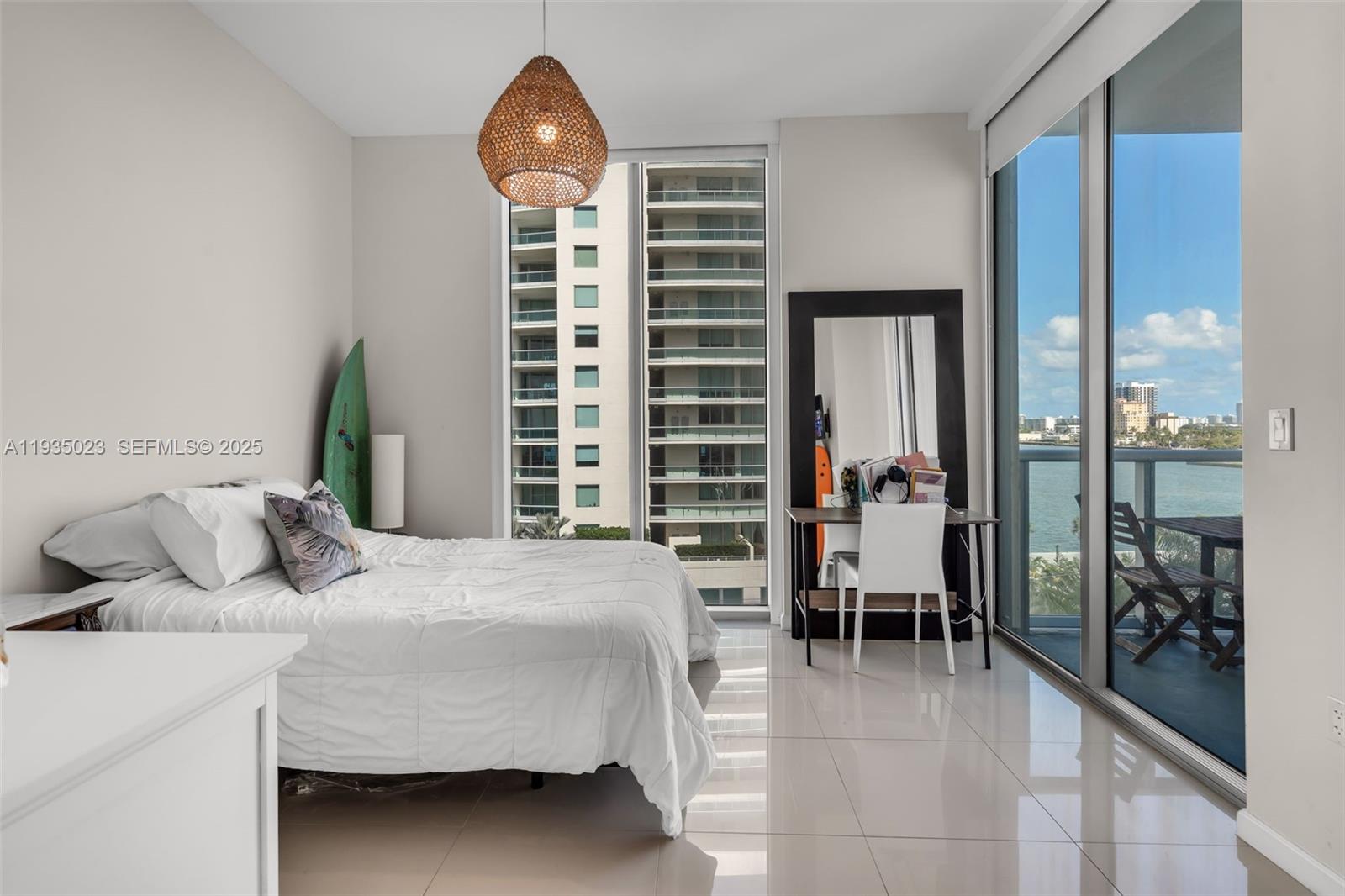 ELOQUENCE ON THE BAY COND - Residential