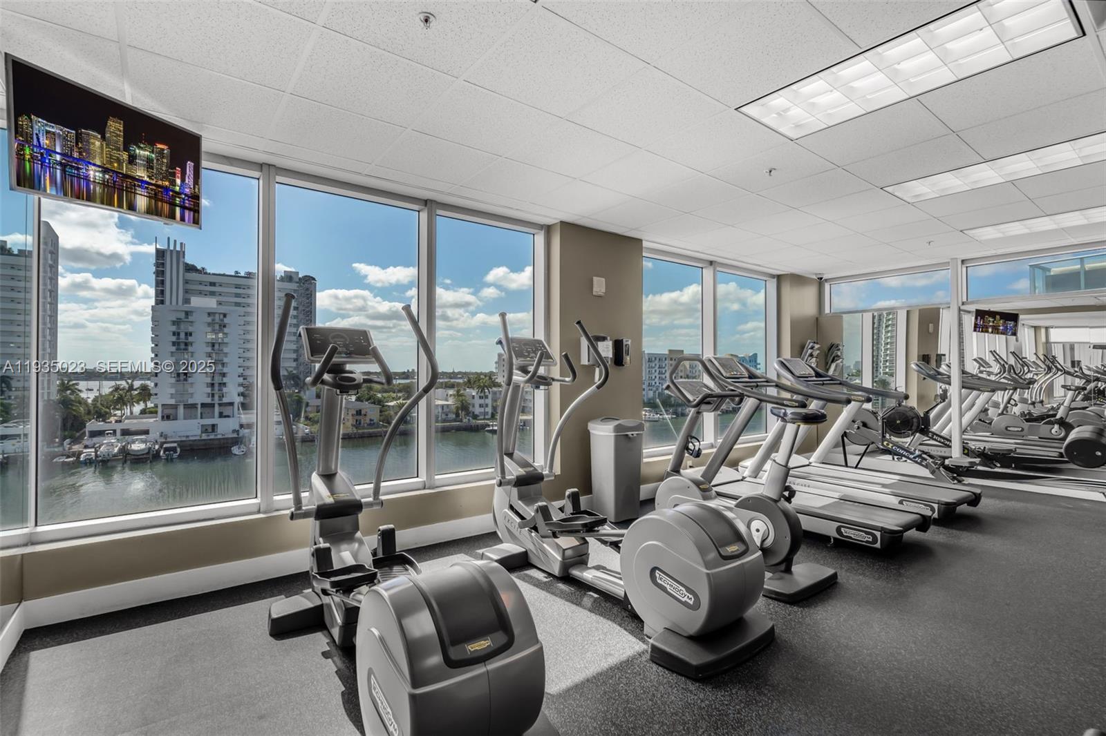 ELOQUENCE ON THE BAY COND - Residential