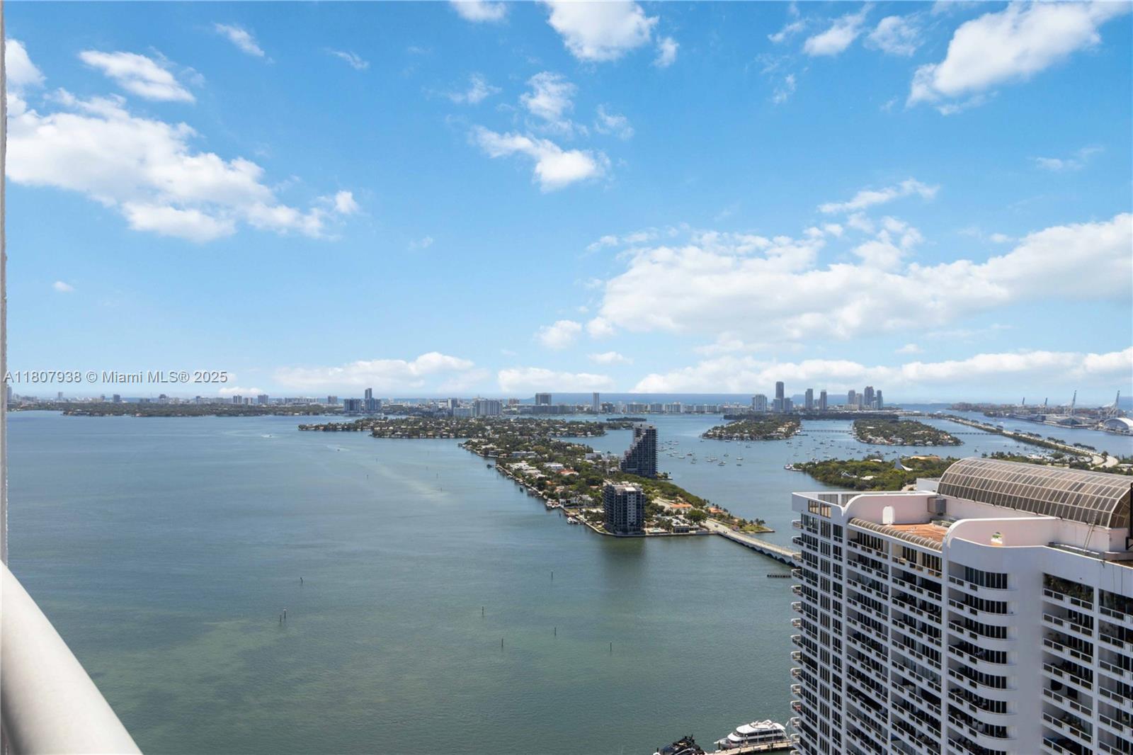1750 N Bayshore Dr 4604, Miami, Broward County, Florida - 1 Bedrooms  
1 Bathrooms - 