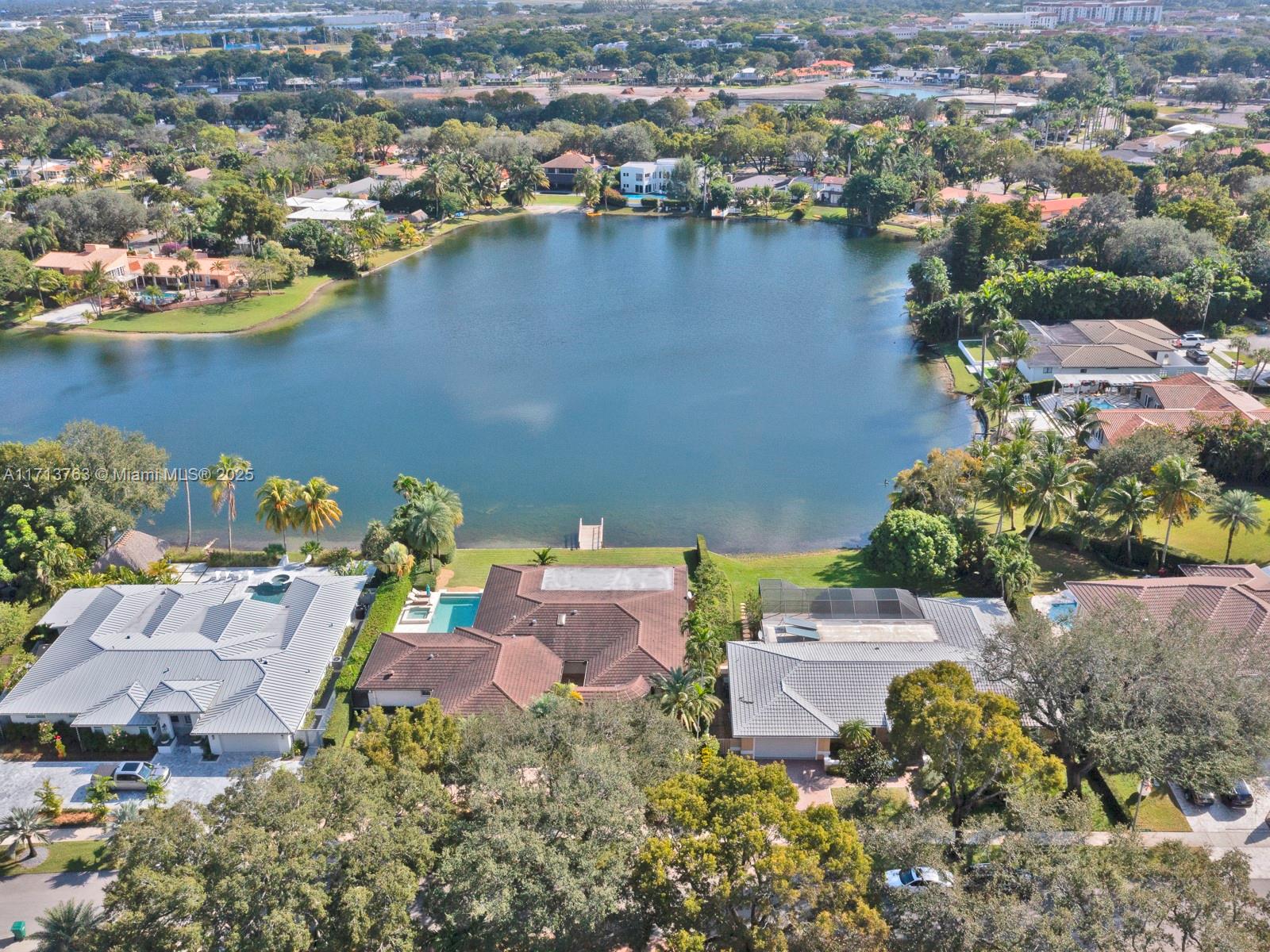 MIAMI LAKES - LOCH LOMOND - Residential