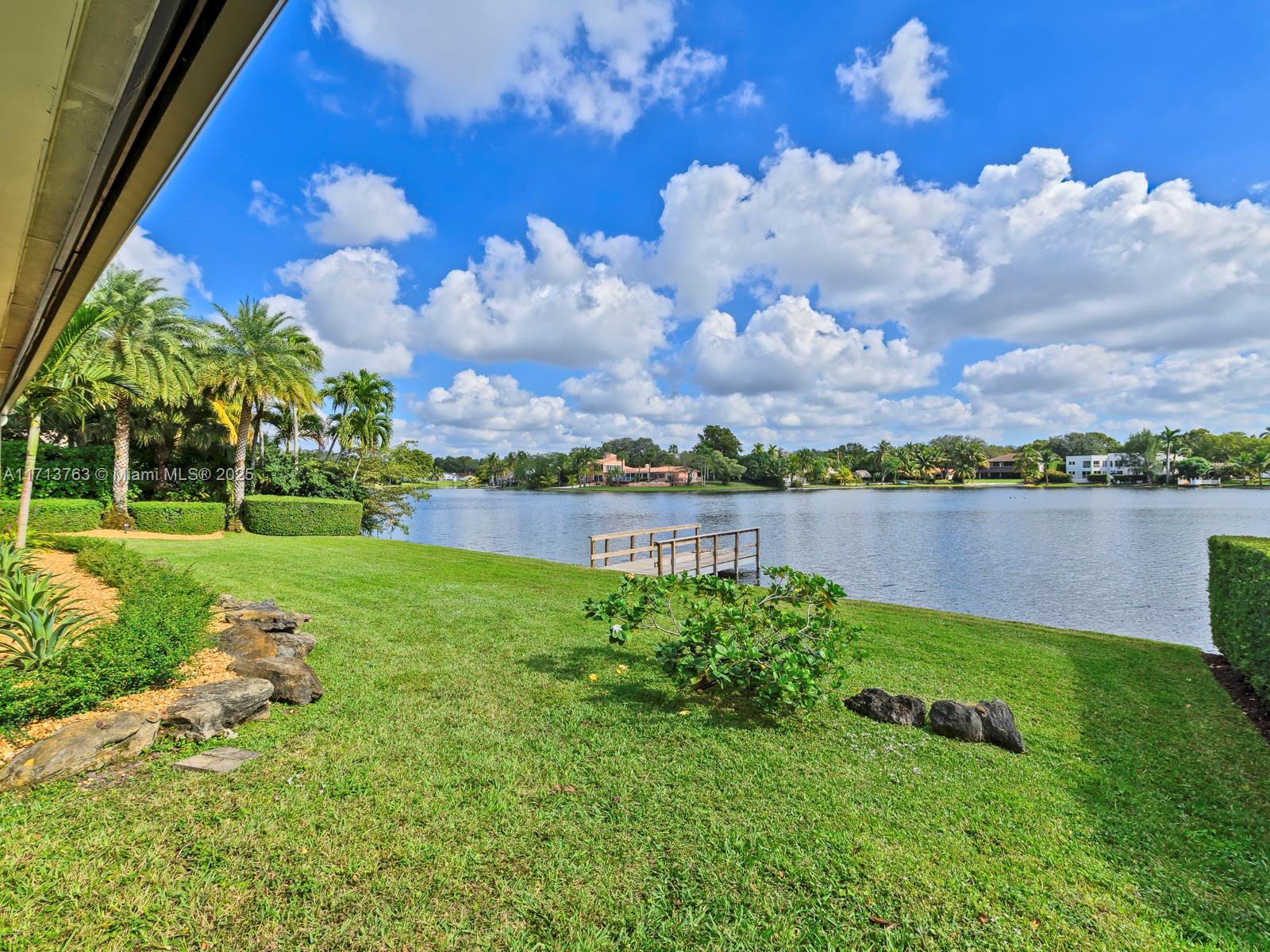 MIAMI LAKES - LOCH LOMOND - Residential