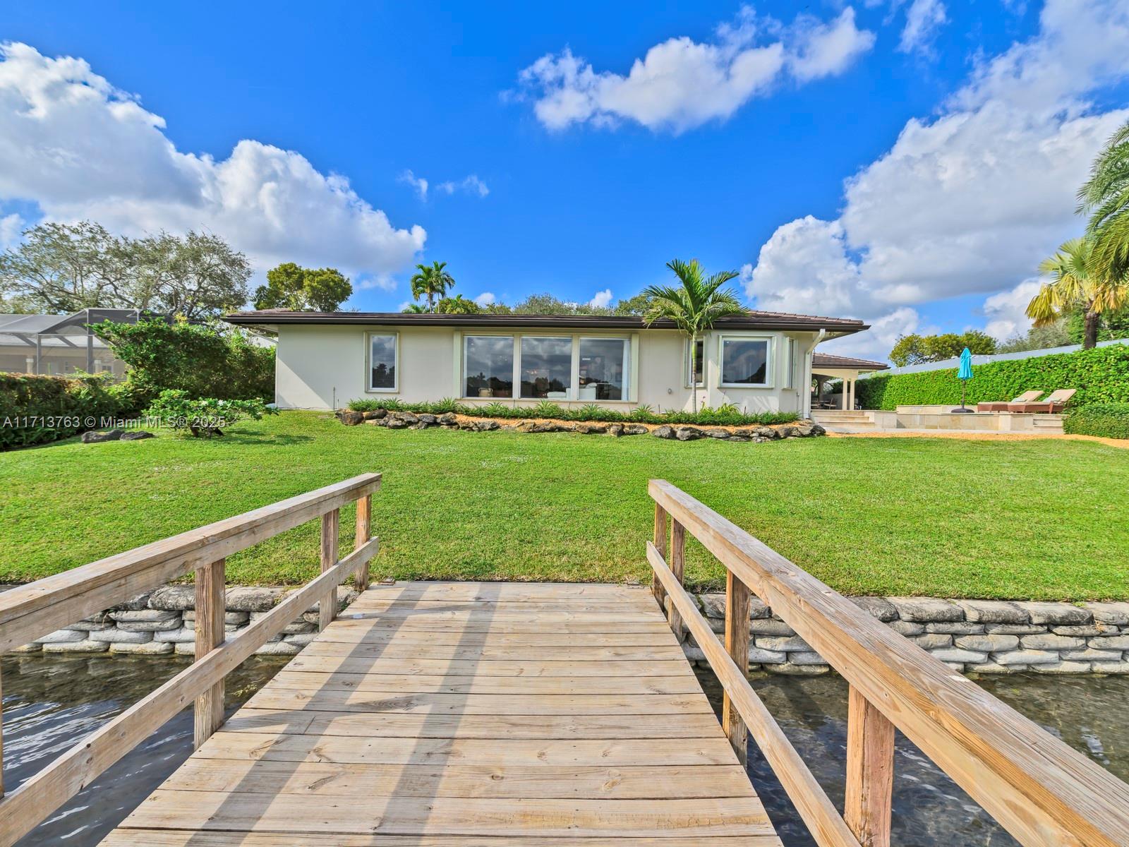 MIAMI LAKES - LOCH LOMOND - Residential
