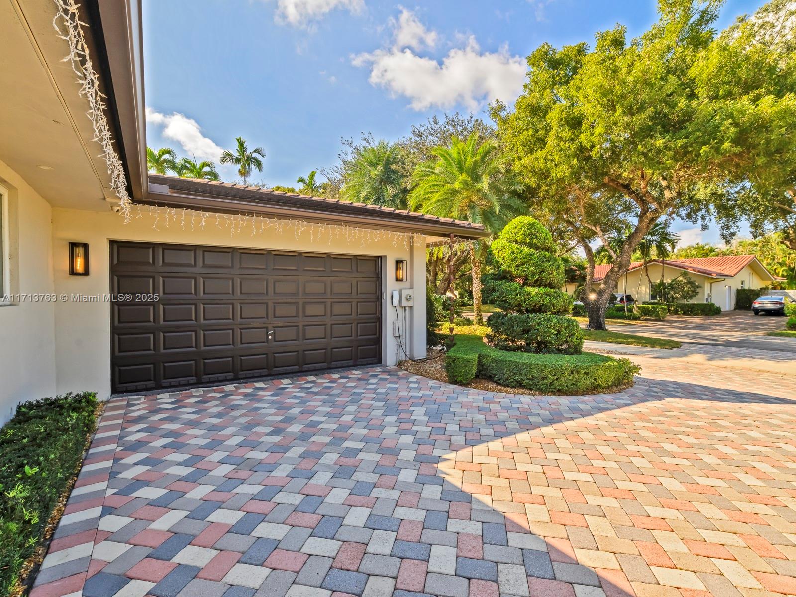 MIAMI LAKES - LOCH LOMOND - Residential