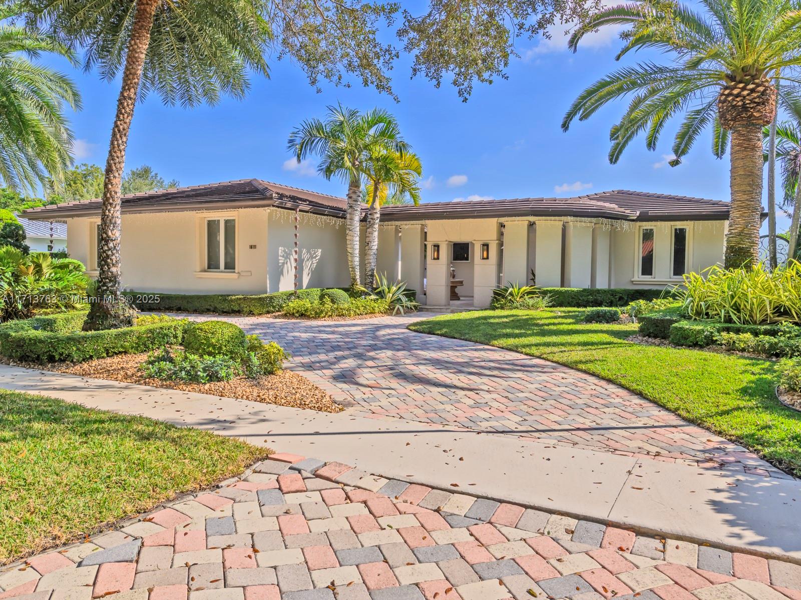 MIAMI LAKES - LOCH LOMOND - Residential