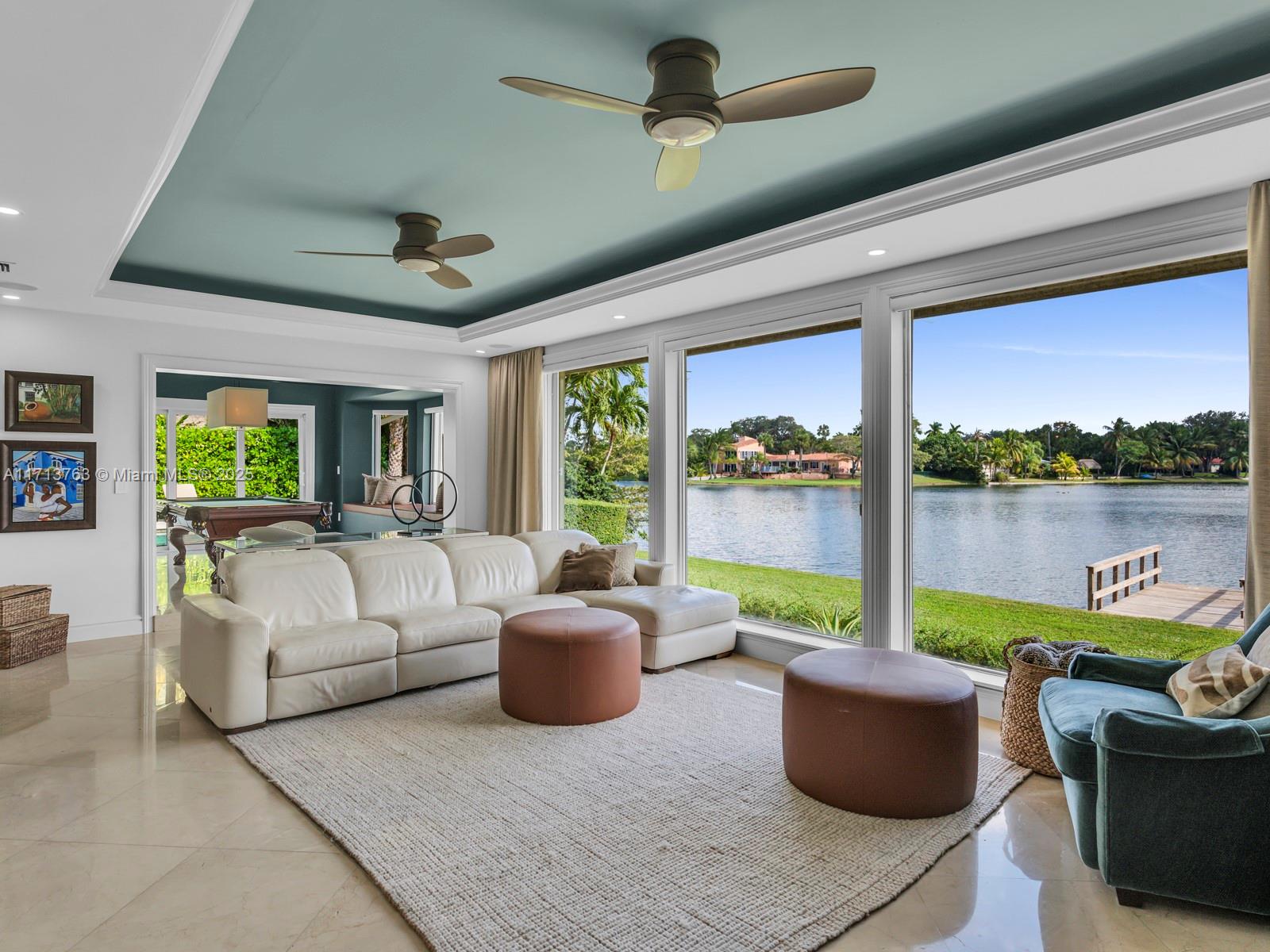 MIAMI LAKES - LOCH LOMOND - Residential