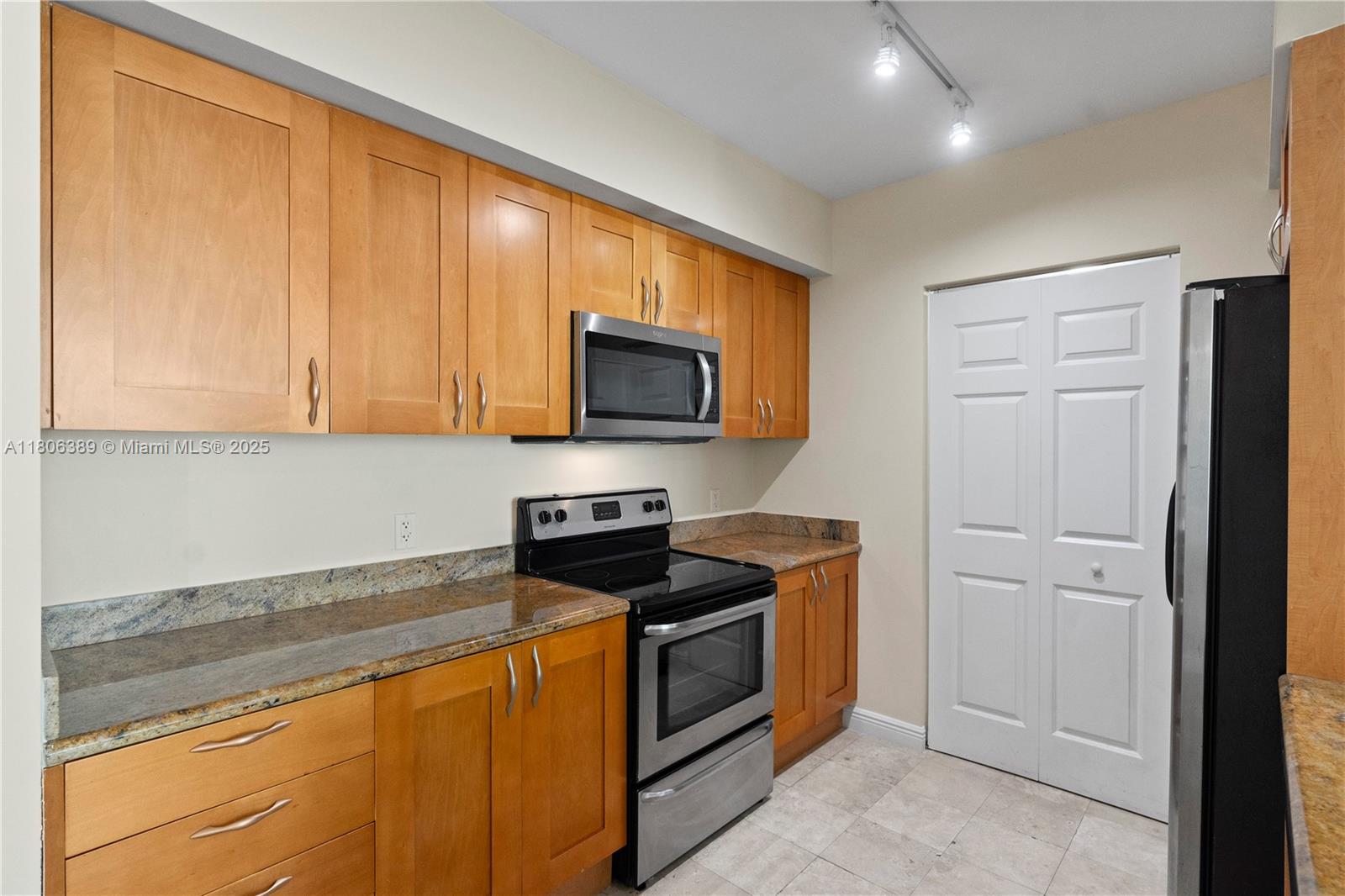 1745 E Hallandale Beach Blvd 705W